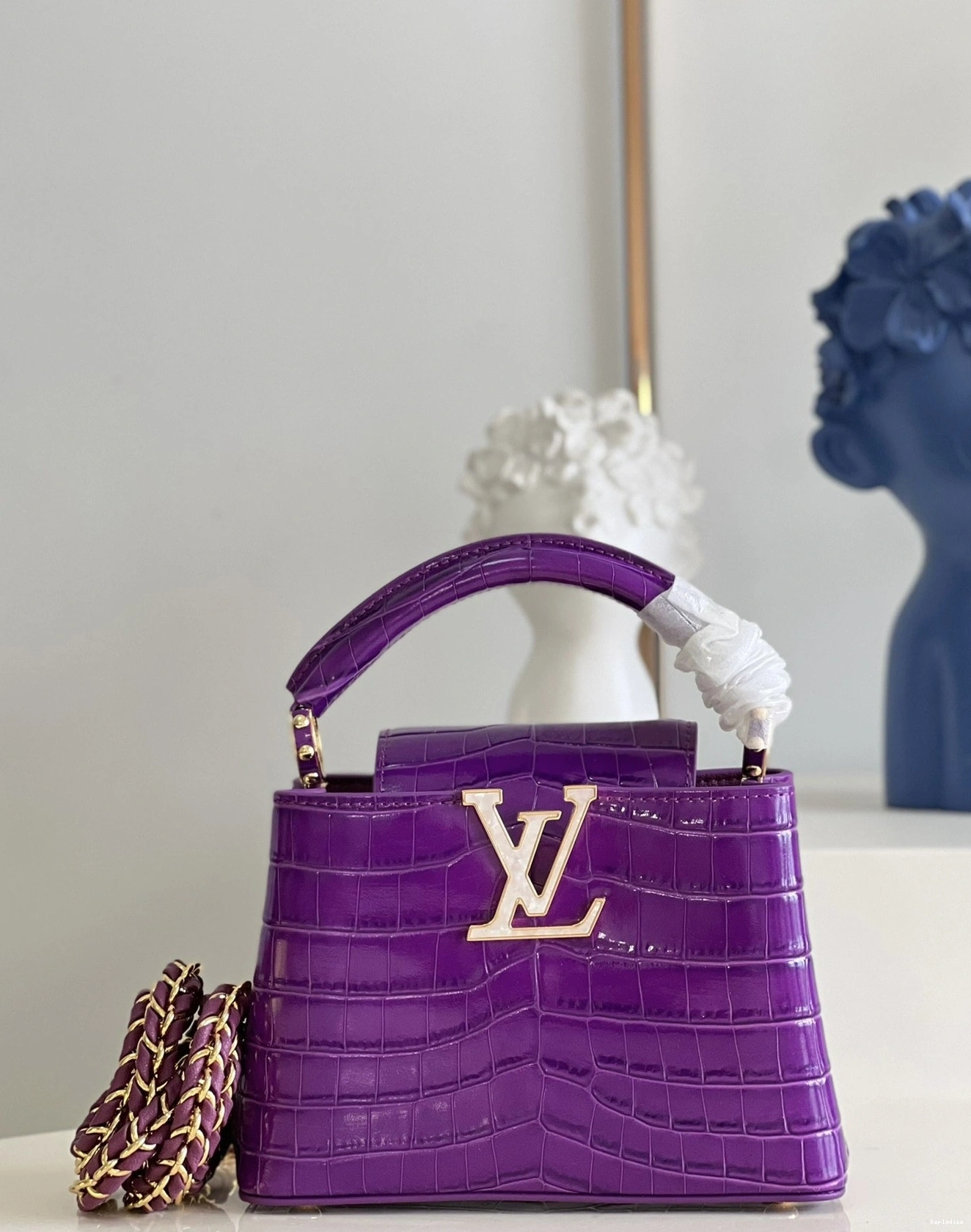 Cheap LOUIS VUITTON MINI CAPUCINES 0719